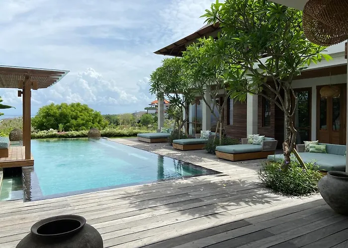 Biarritz * Uluwatu (Bali)